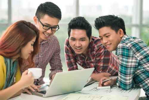 Moms, Persiapkan Tabungan dan Investasi Pendidikan Anak Sejak Dini 01 - Finansialku