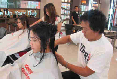 Kisah Sukses Johnny Andrean Pendiri J.Co, BreadTalk dan Johnny Andrean Salon 05 - Finansialku