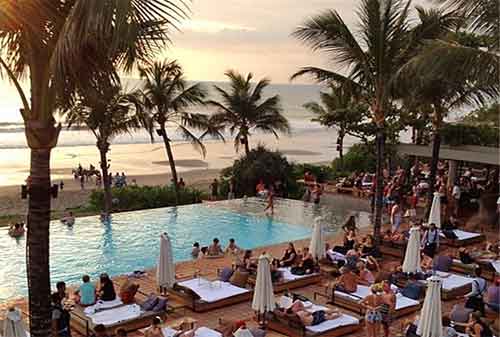 Kekinian! Inilah Top 10 Beach Club Di Bali 08 - Finansialku
