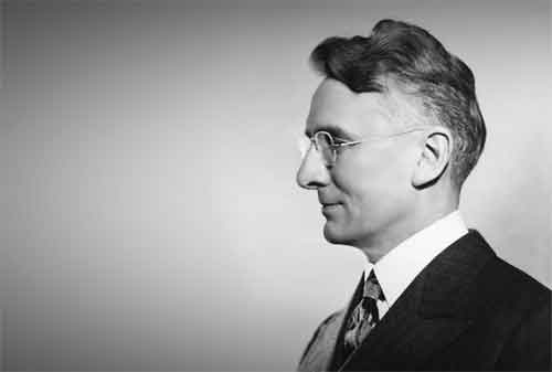 Simak 50 Kata-kata Bijak Dale Carnegie Yang Membuat Anda Semakin Sukses Dan Bersemangat 04 - Finansialku