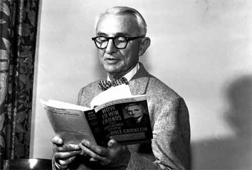 Simak 50 Kata-kata Bijak Dale Carnegie Yang Membuat Anda Semakin Sukses Dan Bersemangat 06 - Finansialku