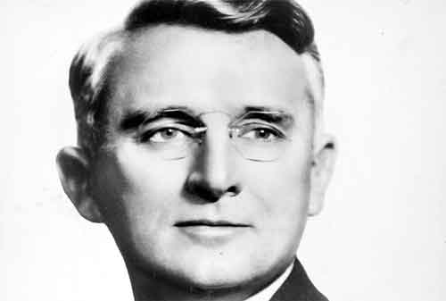 Simak 50 Kata-kata Bijak Dale Carnegie Yang Membuat Anda Semakin Sukses Dan Bersemangat 07 - Finansialku