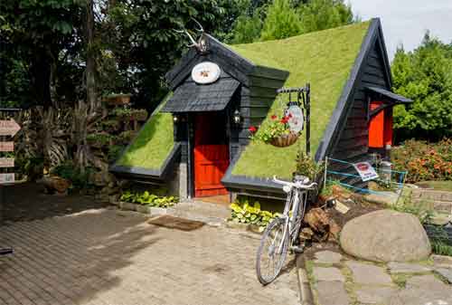 Rumah Hobbit Bandung 05 - Finansialku
