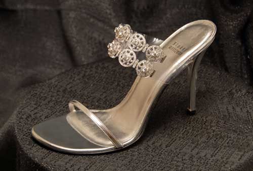 Sepatu Termahal di Dunia 07 Stuart Weitzman - Finansialku
