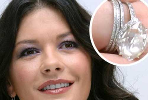 10 Cincin Pernikahan Termahal di Dunia 03 - Finansialku