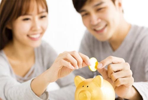 Pasangan-Muda-Mengatur-Keuangan-02-Finansialku