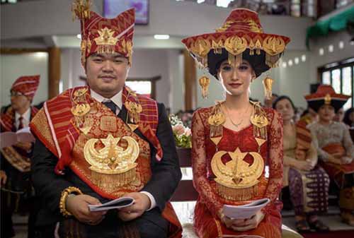 7-Pernikahan-Adat-yang-Paling-Mahal-2-Karo-Finansialku