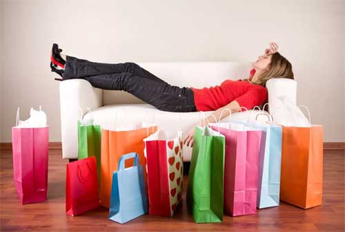 Cara Membantu Teman Shopaholic 02 Belanja - Finansialku