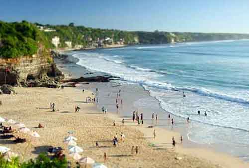 Wisata-di-Bali-26a-Pantai-Dreamland---Finansialku