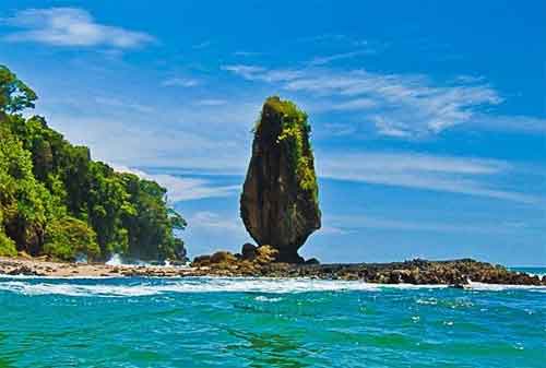 Wisata di Lombok 05 Batu Layar - Finansialku