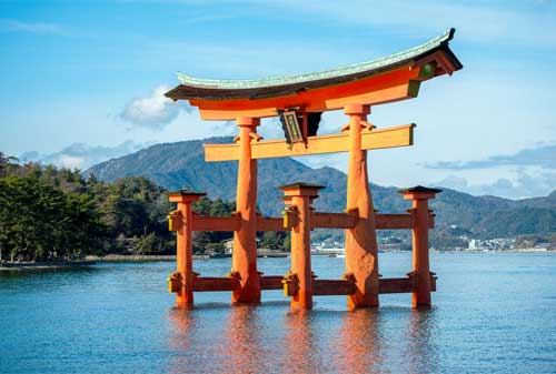 15-The-Great-Torii-of-Miyajima-Finansialku