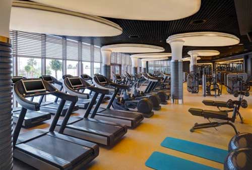 Waralaba-Gold's-Gym-1-Finansialku