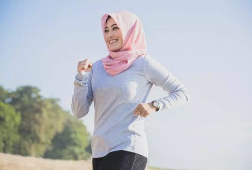 Jaga-Kesehatan-dengan-6-Olahraga-Irit-yang-Cocok-Dilakukan-Saat-Puasa!-3-Jogging-Finansialku