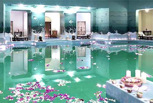 Kolam Renang Termahal di Dunia 09 Umaid Bhawan Palace - Finansialku