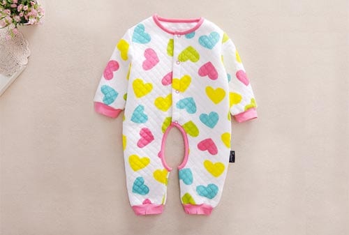 Perlengkapan Baju Bayi Baru Lahir dan Berapa Biayanya 1 Finansialku