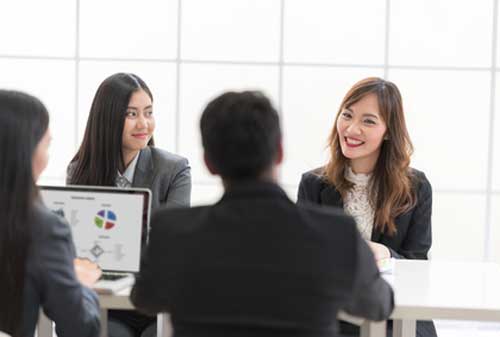Bagaimana Sih Cara Mempromosikan Diri Saat Interview Kerja 01 - Finansialku