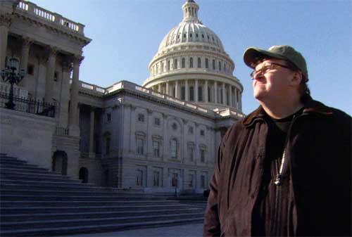 Belajar Keuangan dari Film Capitalism A Love Story (2009) 06 Michael Moore - Finansialku