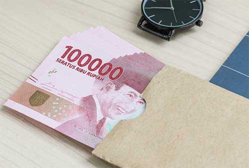 Antara Pasif Income Online dan Pasif Income Offline 02 Uang Rupiah - Finansialku