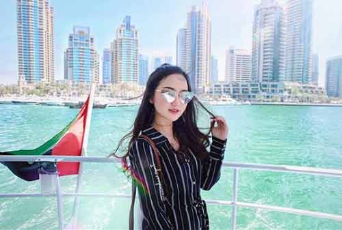 Gaya Liburan Selebgram 06 - Finansialku