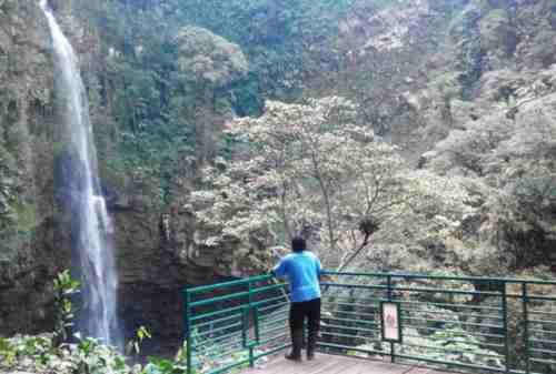 Tempat Wisata Jawa Tengah 10 Curug Cipendok - Finansialku