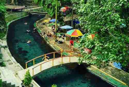 Tempat Wisata Jawa Tengah 13 Mata Air Cokro - Finansialku