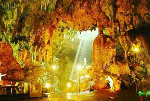 Tempat Wisata Jawa Timur 03 Gua Gong - Finansialku